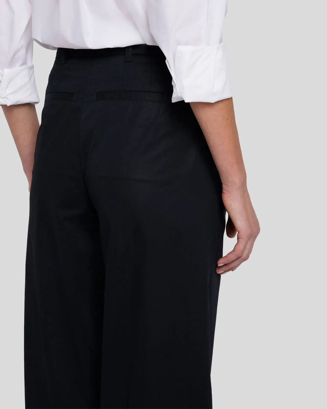 Pleated Poplin Trouser in Black